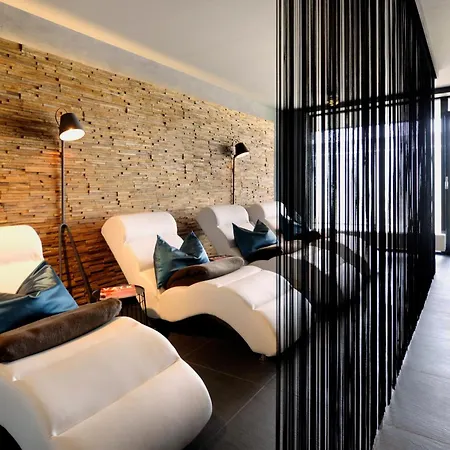 호텔 Der Valk - Osnabrueck 4*