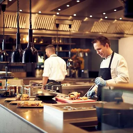 호텔 Der Valk - Osnabrueck 4*